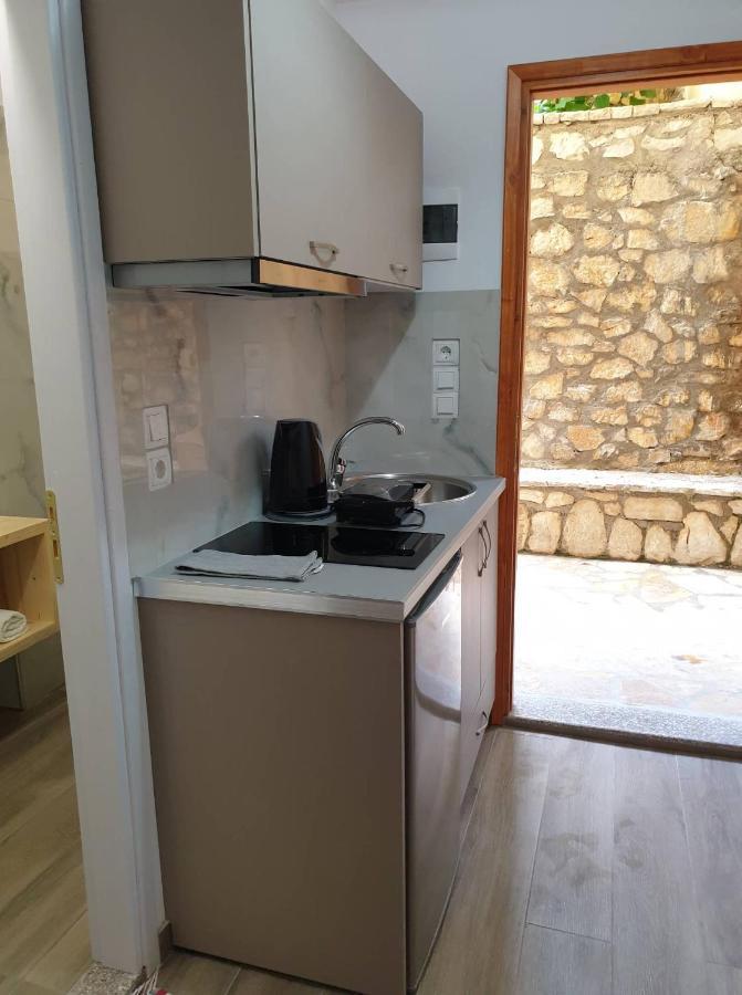 Apart-Hotel Llazari Himarë Dış mekan fotoğraf