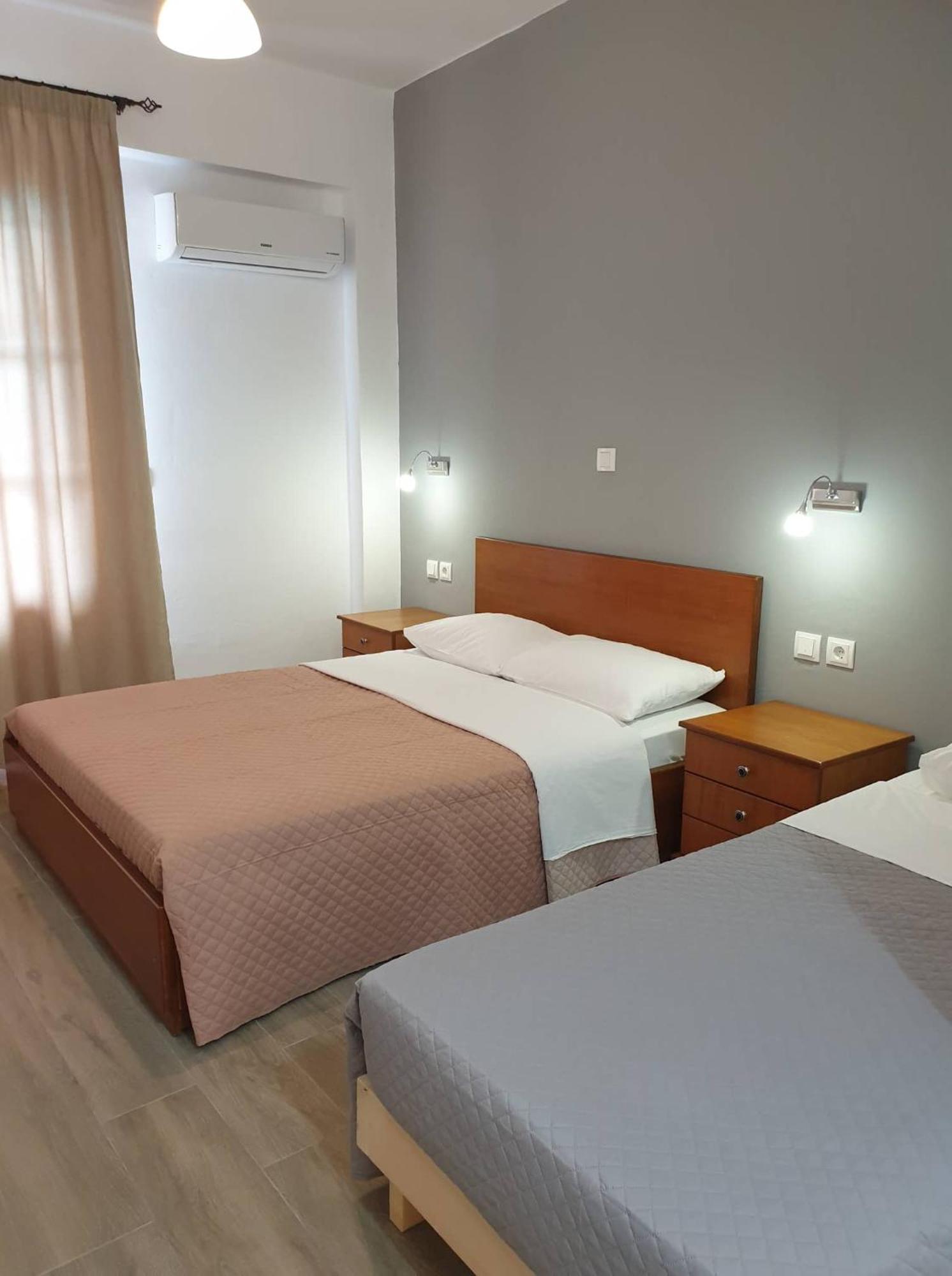 Apart-Hotel Llazari Himarë Oda fotoğraf