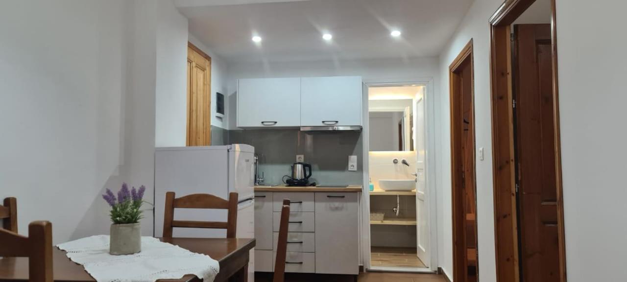 Apart-Hotel Llazari Himarë Dış mekan fotoğraf