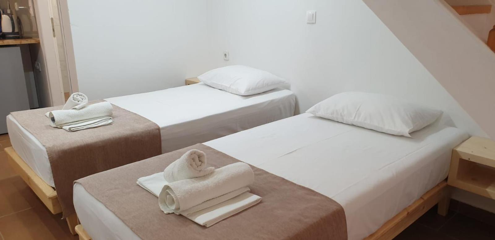 Apart-Hotel Llazari Himarë Oda fotoğraf