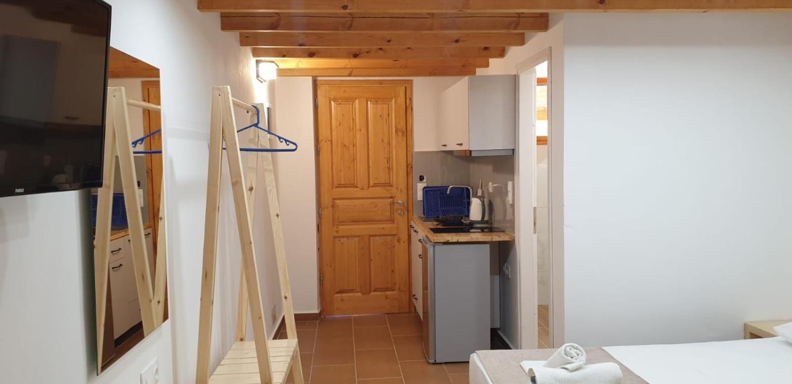 Apart-Hotel Llazari Himarë Dış mekan fotoğraf