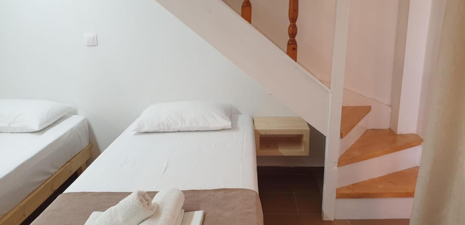 Apart-Hotel Llazari Himarë Dış mekan fotoğraf